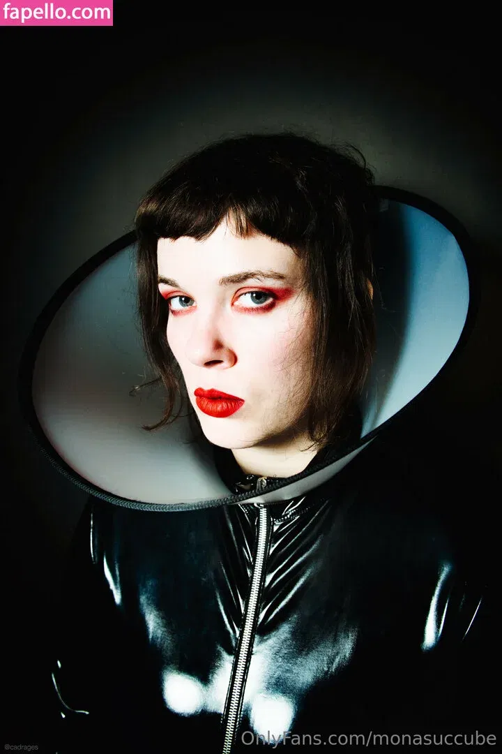 monasuccube Onlyfans Photo Gallery 