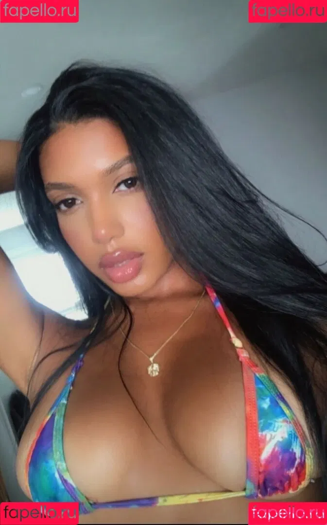 KCdoll Onlyfans Photo Gallery 