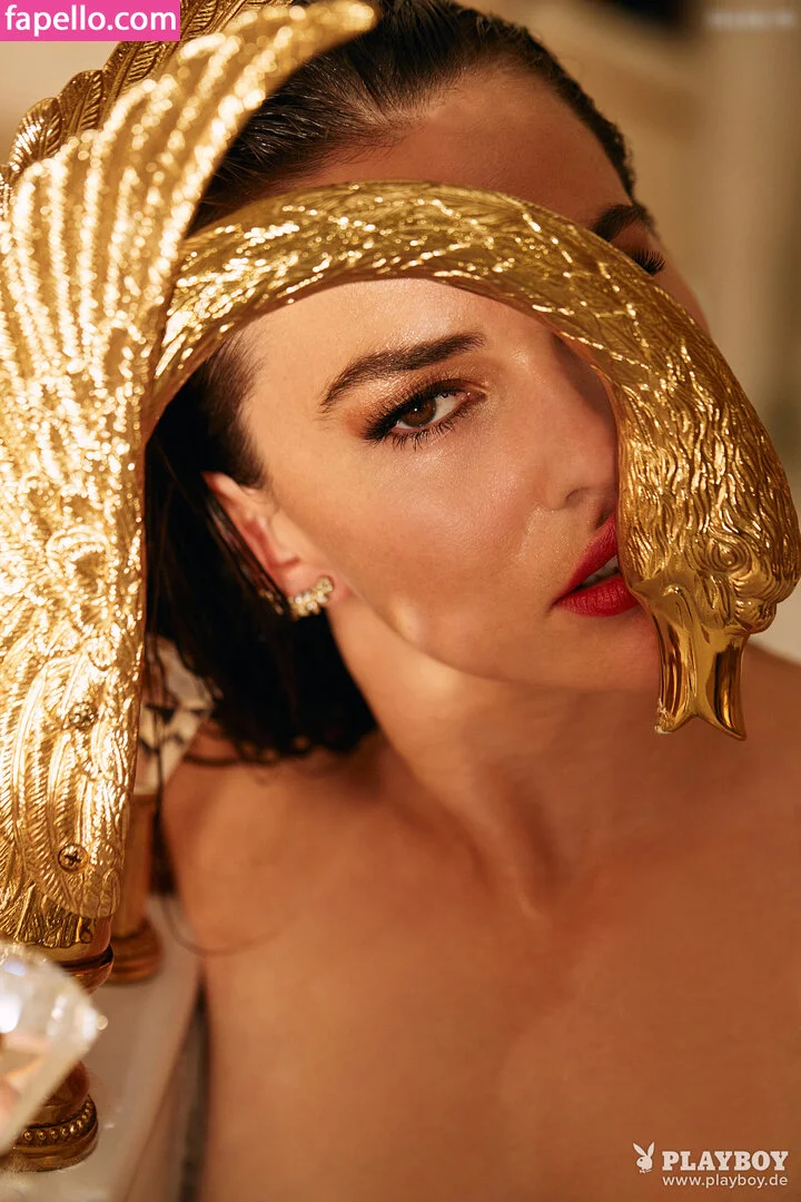 Renata Lusin Onlyfans Photo Gallery 