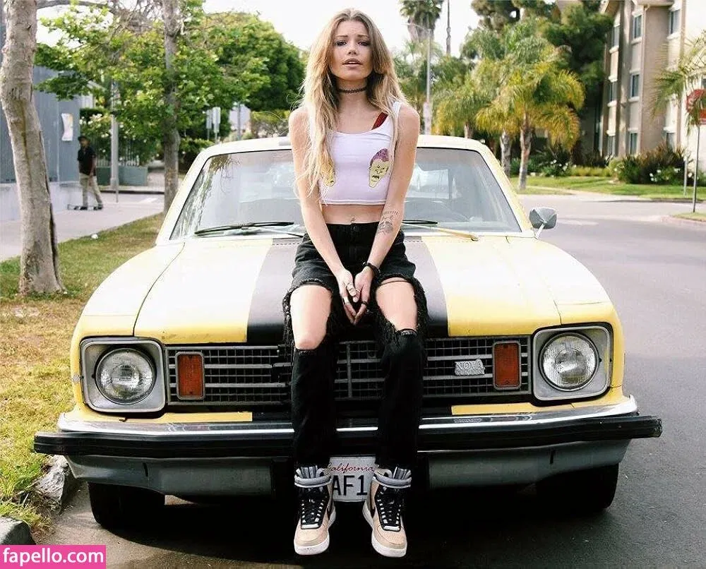 Ellie Patrikios Onlyfans Photo Gallery 