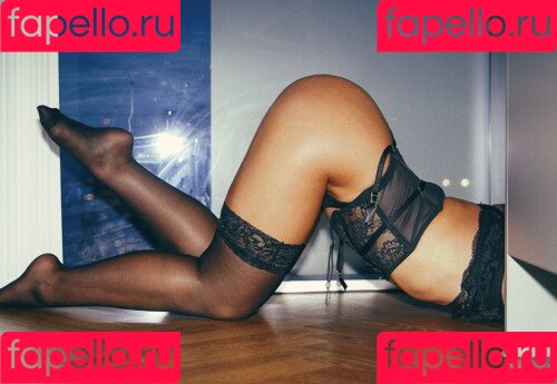 cora2002 Onlyfans Photo Gallery 