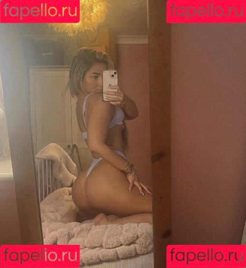 cora2002 Onlyfans Photo Gallery 