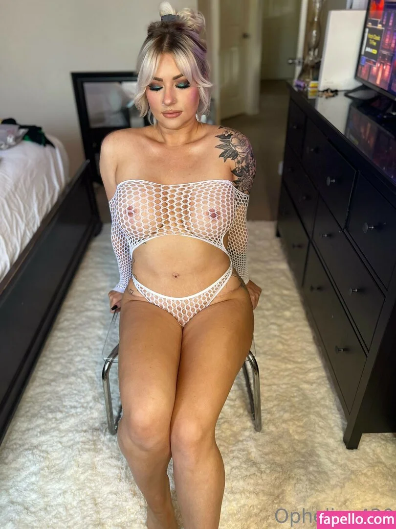 opheliax420 Onlyfans Photo Gallery 