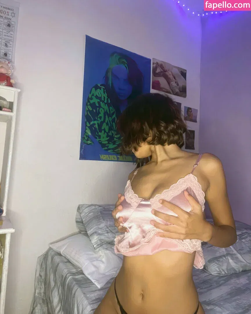 SweetWenn Onlyfans Photo Gallery 