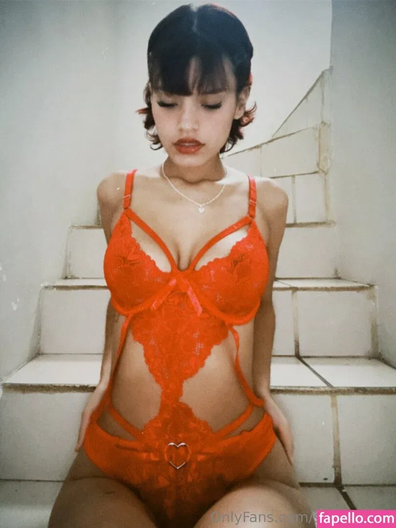 SweetWenn Onlyfans Photo Gallery 