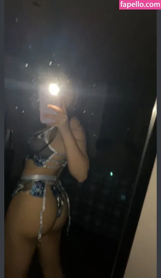 Shellyy13 Onlyfans Photo Gallery 