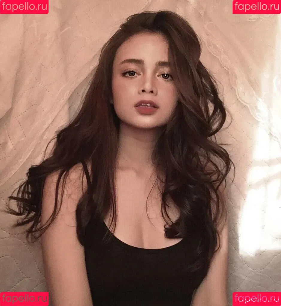 Rhen Escano Onlyfans Photo Gallery 