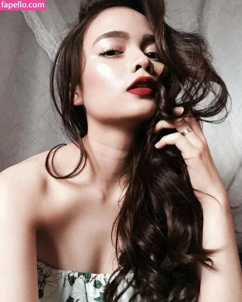 Rhen Escano Onlyfans Photo Gallery 