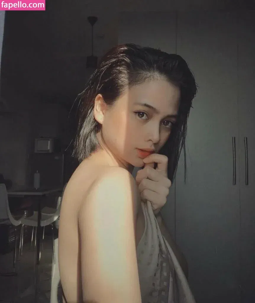 Rhen Escano Onlyfans Photo Gallery 