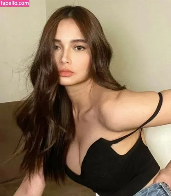 Rhen Escano Onlyfans Photo Gallery 