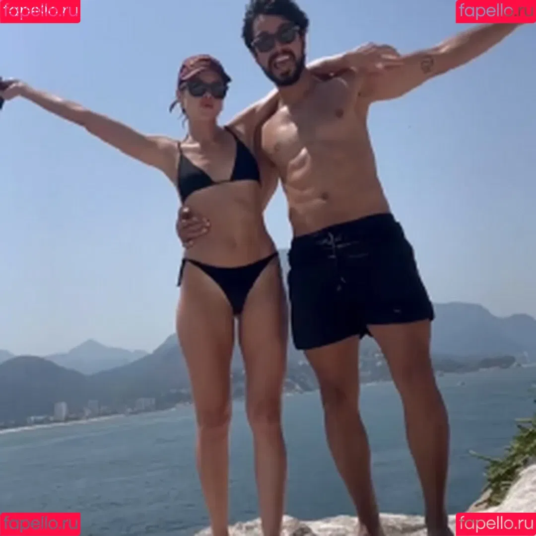 Agatha Moreira Onlyfans Photo Gallery 