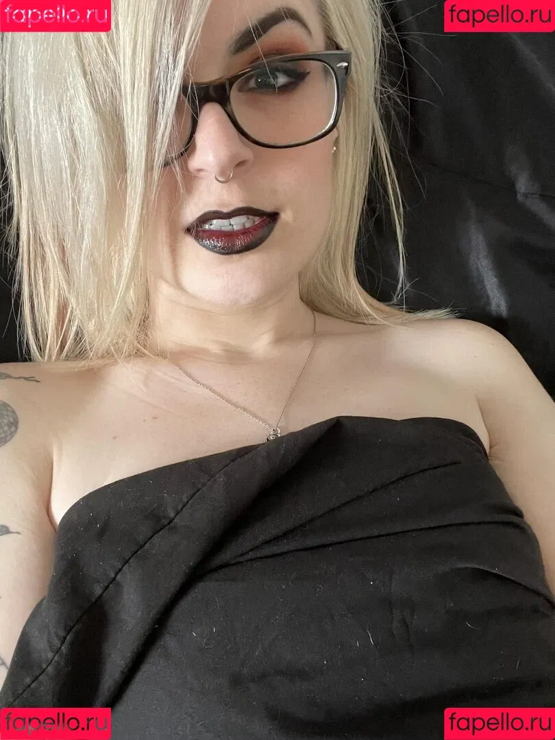 tithegirl Onlyfans Photo Gallery 