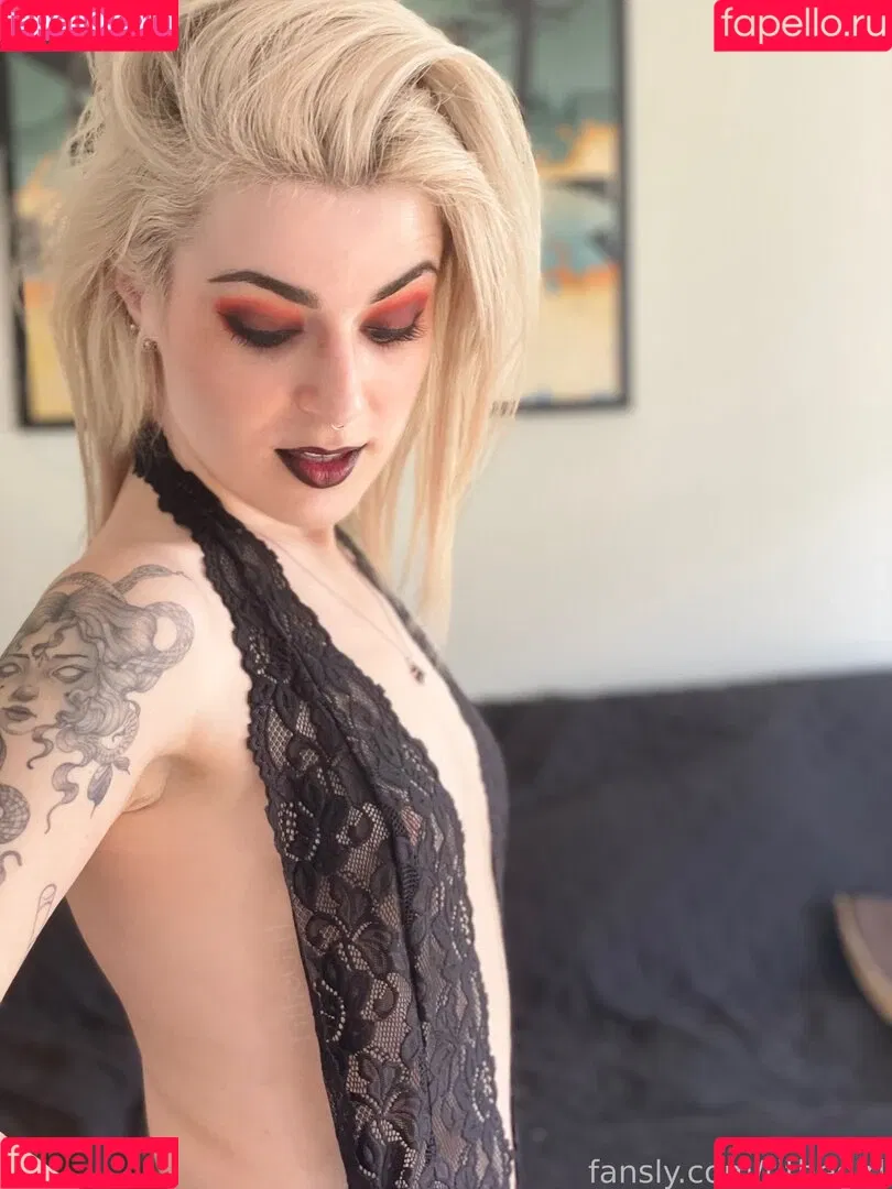 tithegirl Onlyfans Photo Gallery 