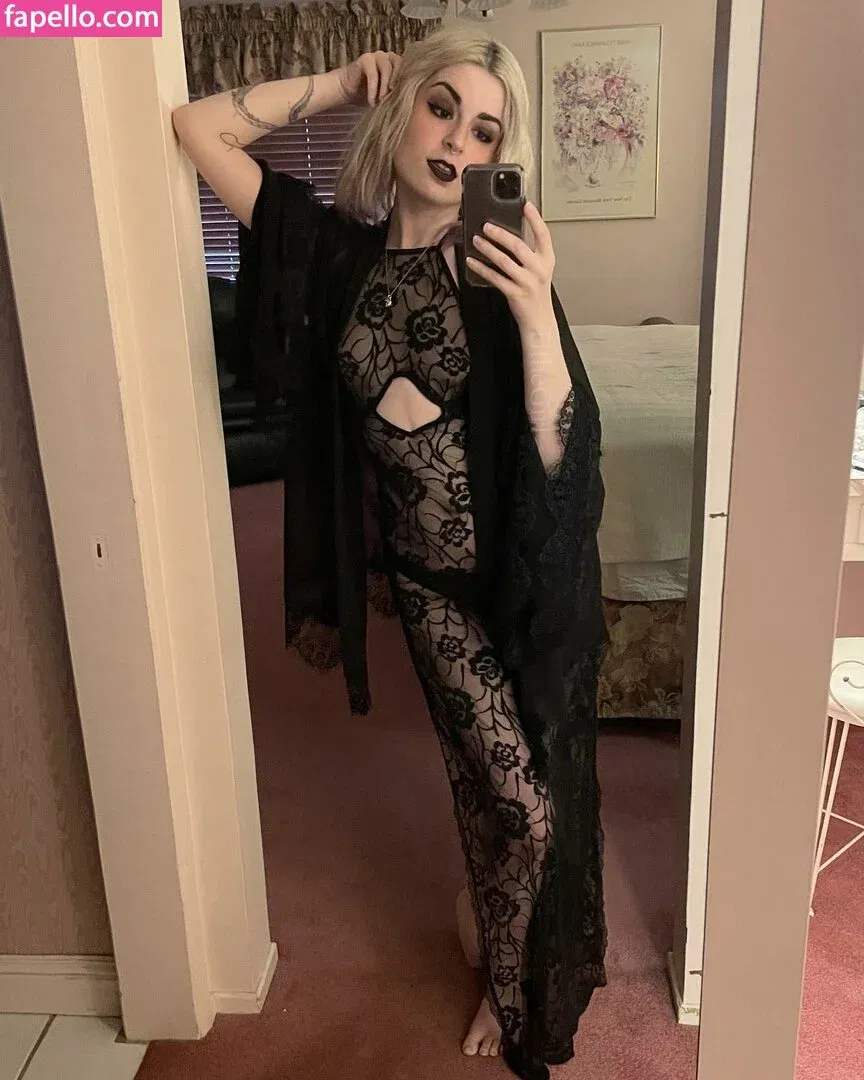 tithegirl Onlyfans Photo Gallery 