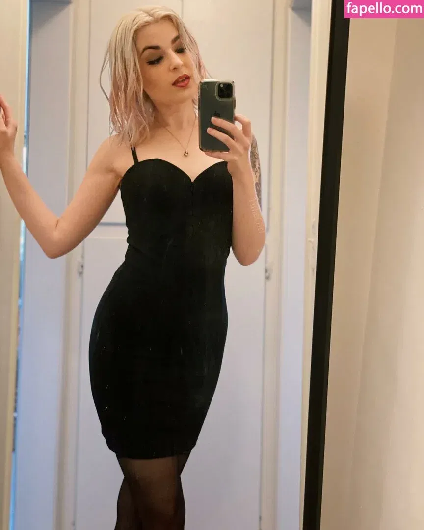 tithegirl Onlyfans Photo Gallery 