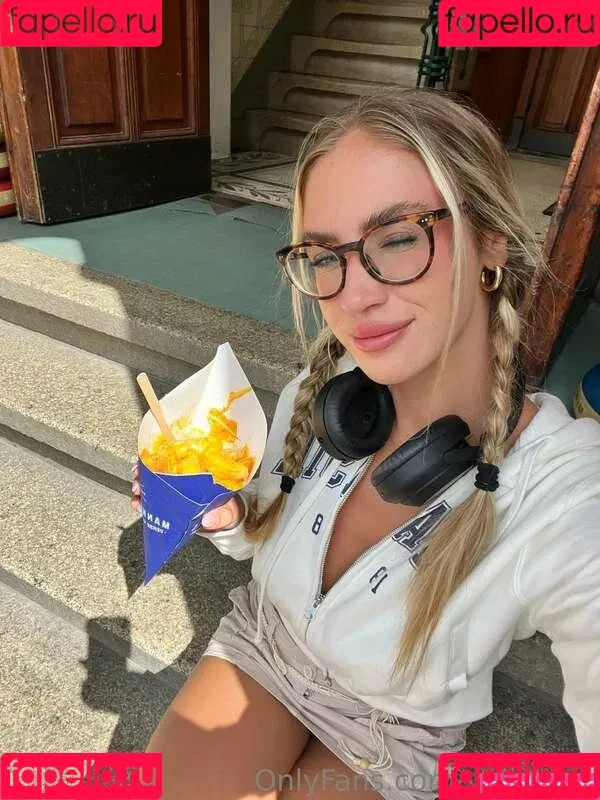Yuli Anna Onlyfans Photo Gallery 