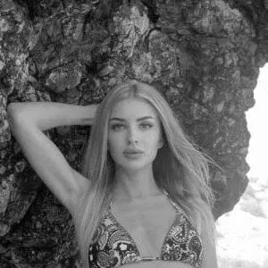 EvieEvans Onlyfans Photo Gallery 