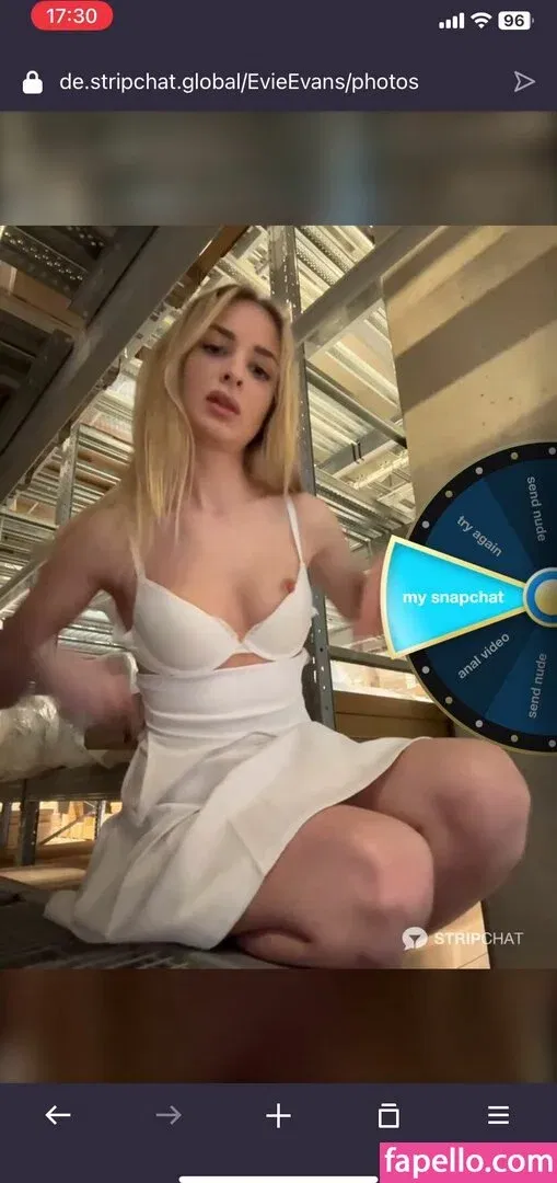 EvieEvans Onlyfans Photo Gallery 