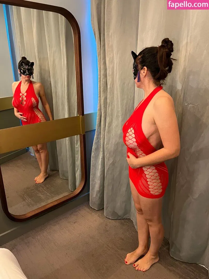 busty_barbie Onlyfans Photo Gallery 