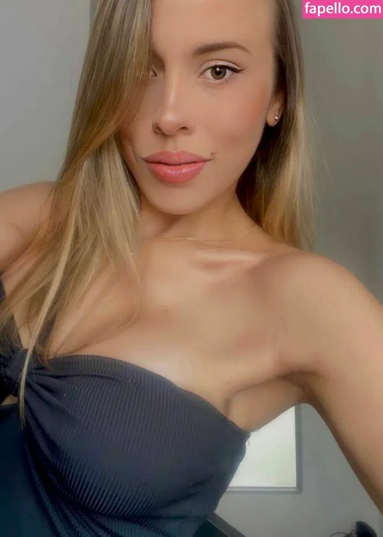 busty_barbie Onlyfans Photo Gallery 