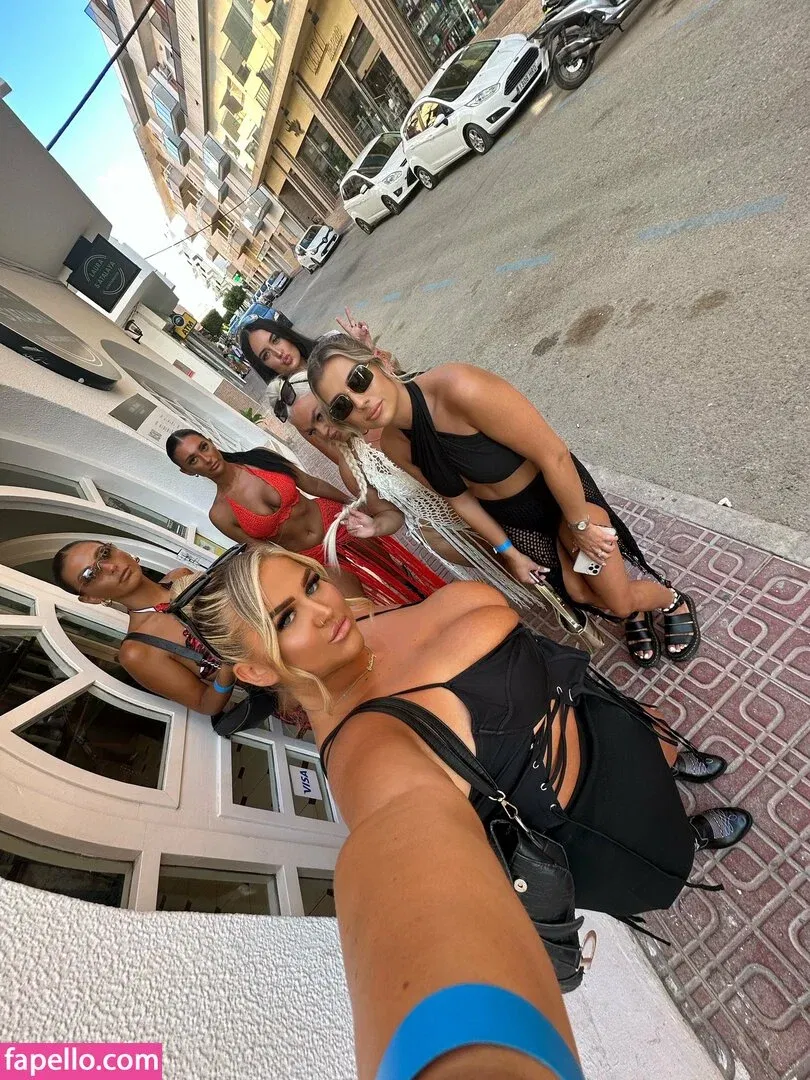 Megan Elwell Onlyfans Photo Gallery 