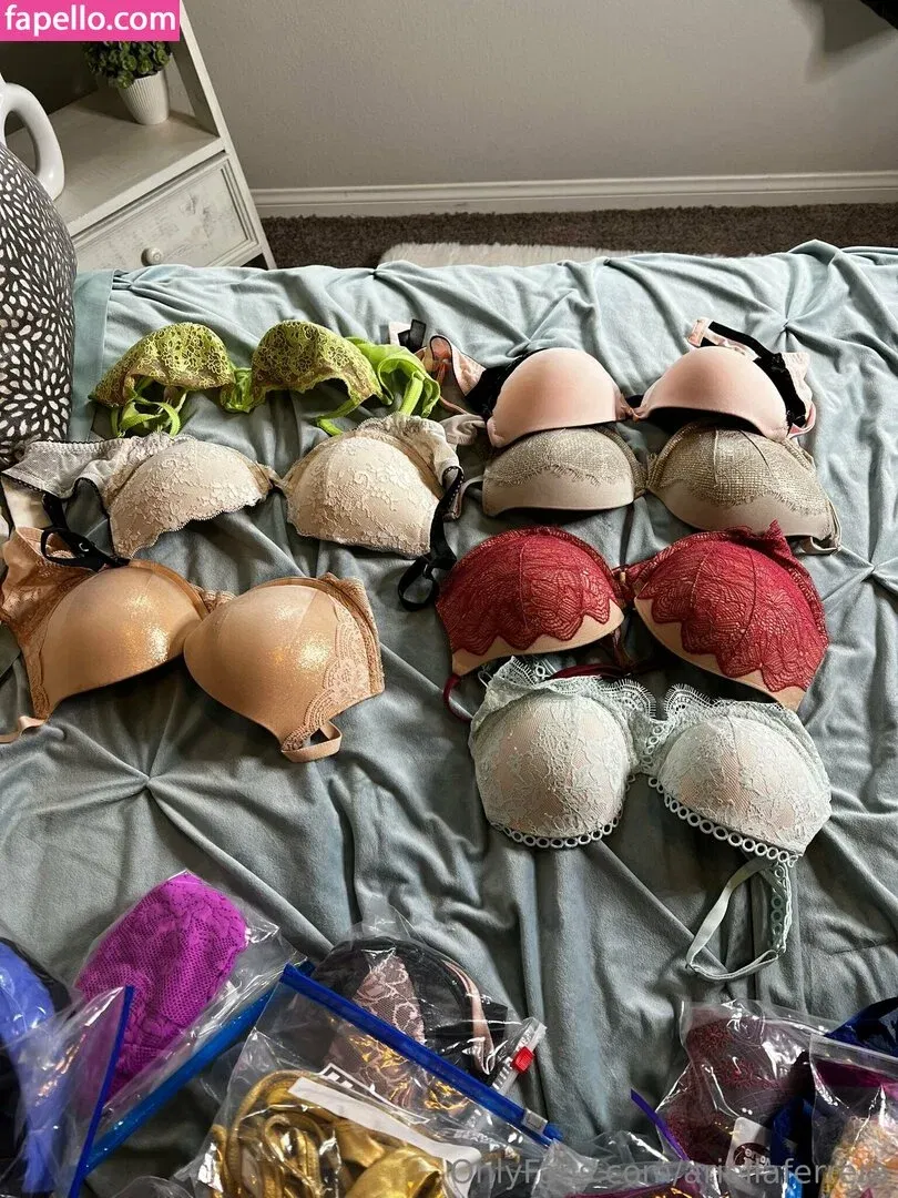 ariellaferrera Onlyfans Photo Gallery 