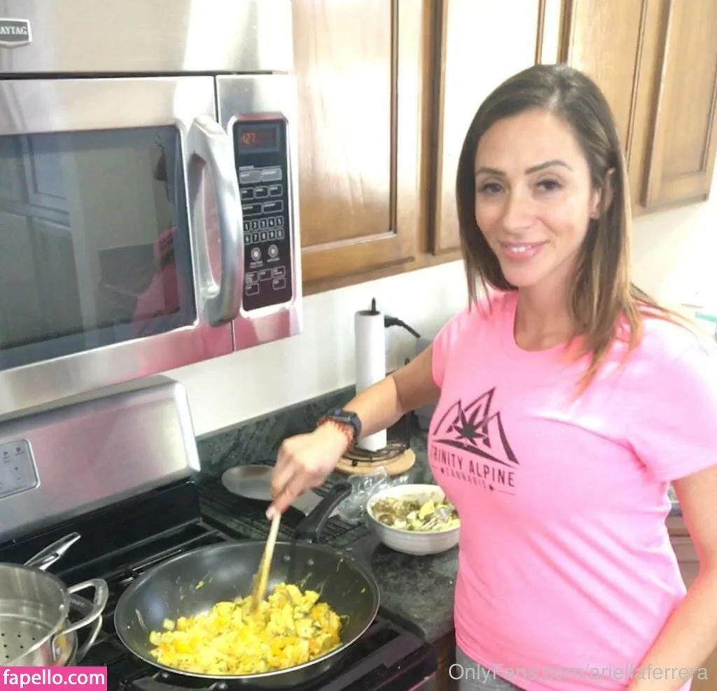 ariellaferrera Onlyfans Photo Gallery 