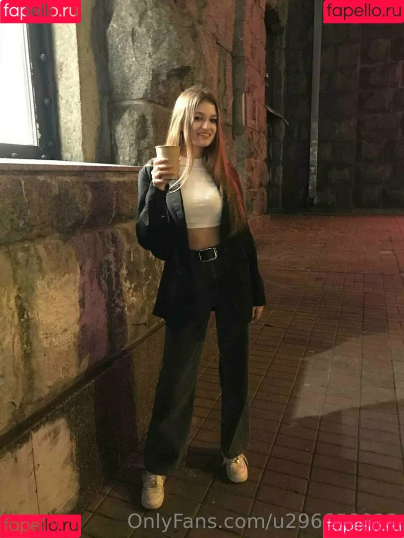 ellie_noir Onlyfans Photo Gallery 