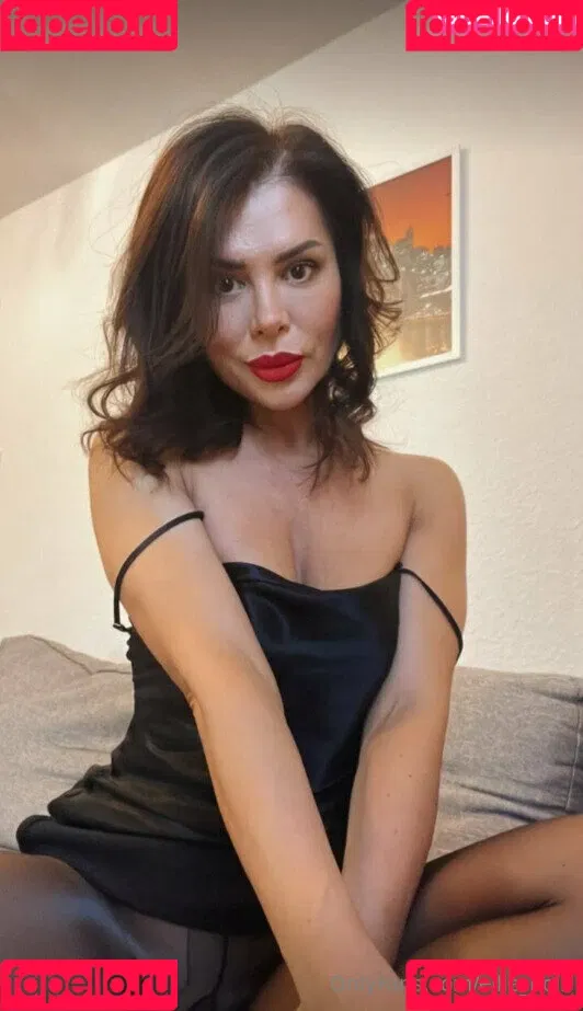 ellie_noir Onlyfans Photo Gallery 