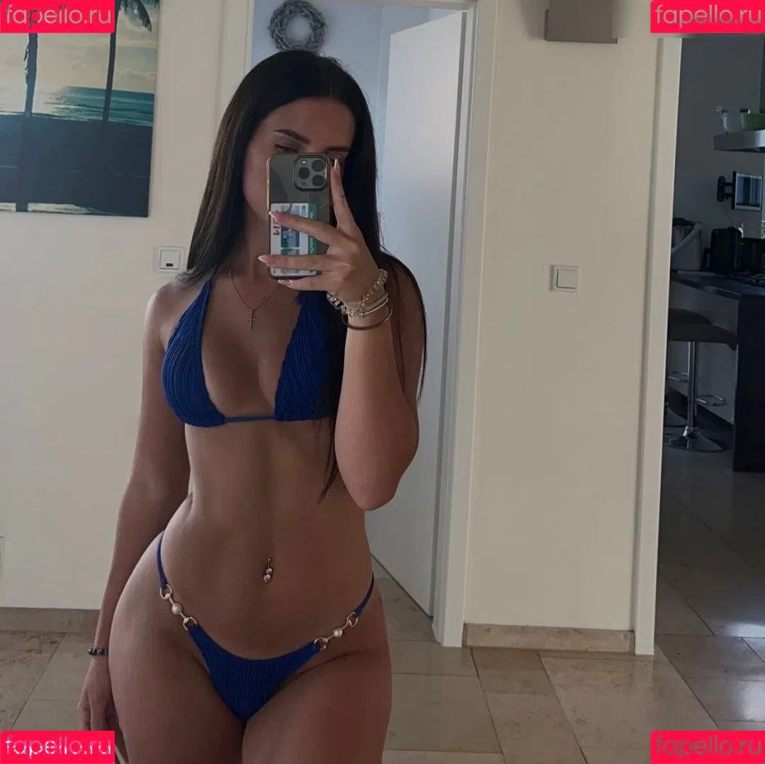 Helenaakln Onlyfans Photo Gallery 