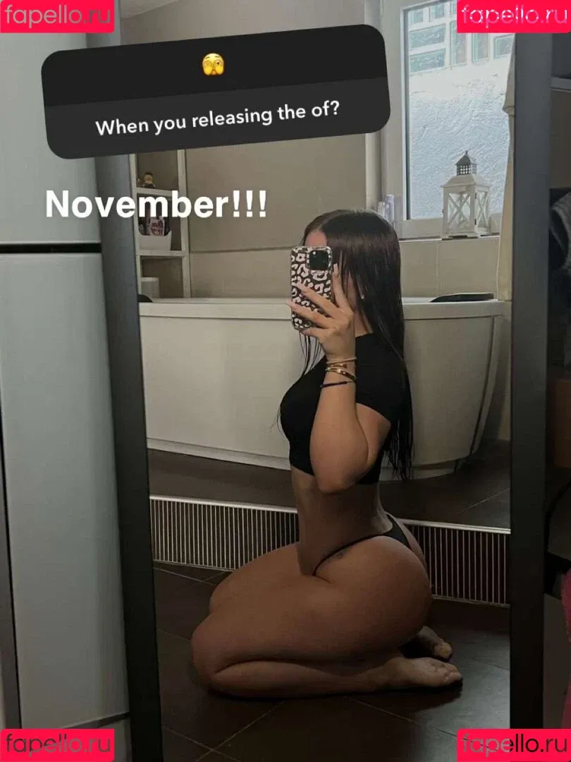Helenaakln Onlyfans Photo Gallery 