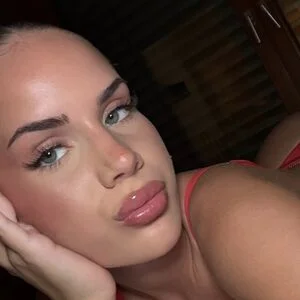 Helenaakln Onlyfans Photo Gallery 