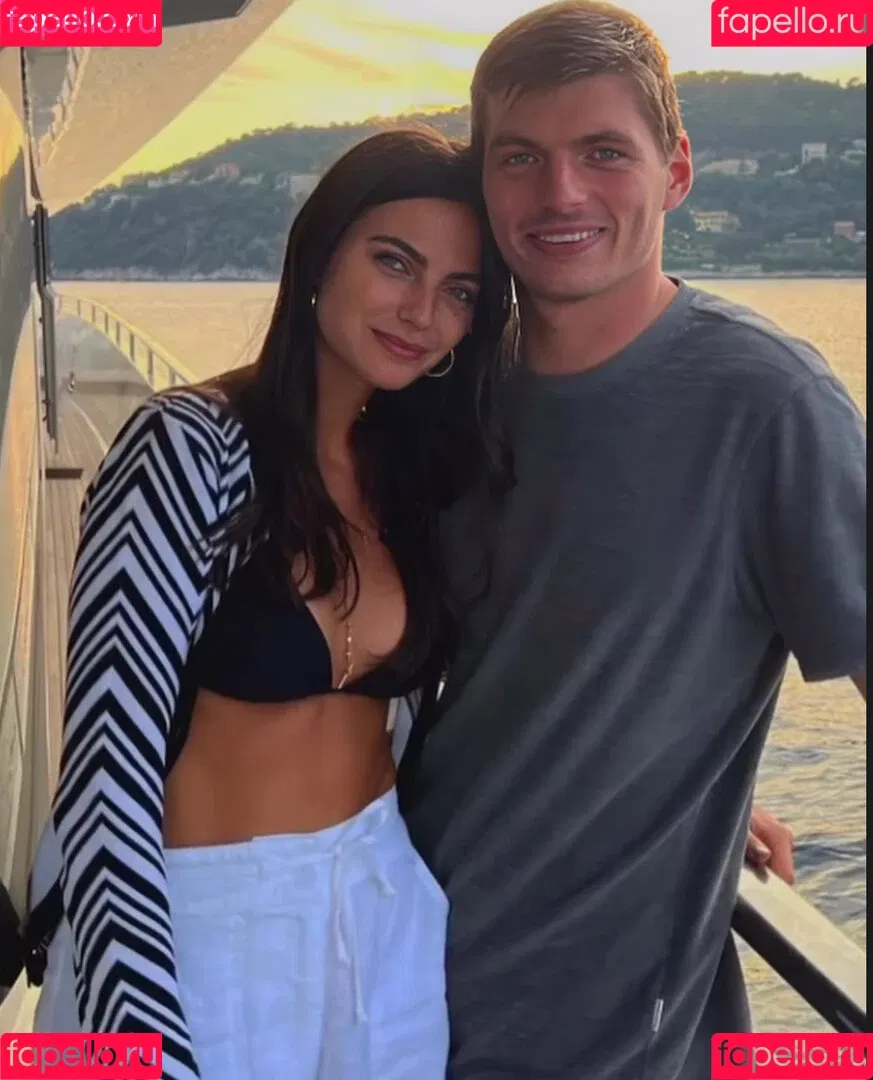 Kelly Piquet Onlyfans Photo Gallery 