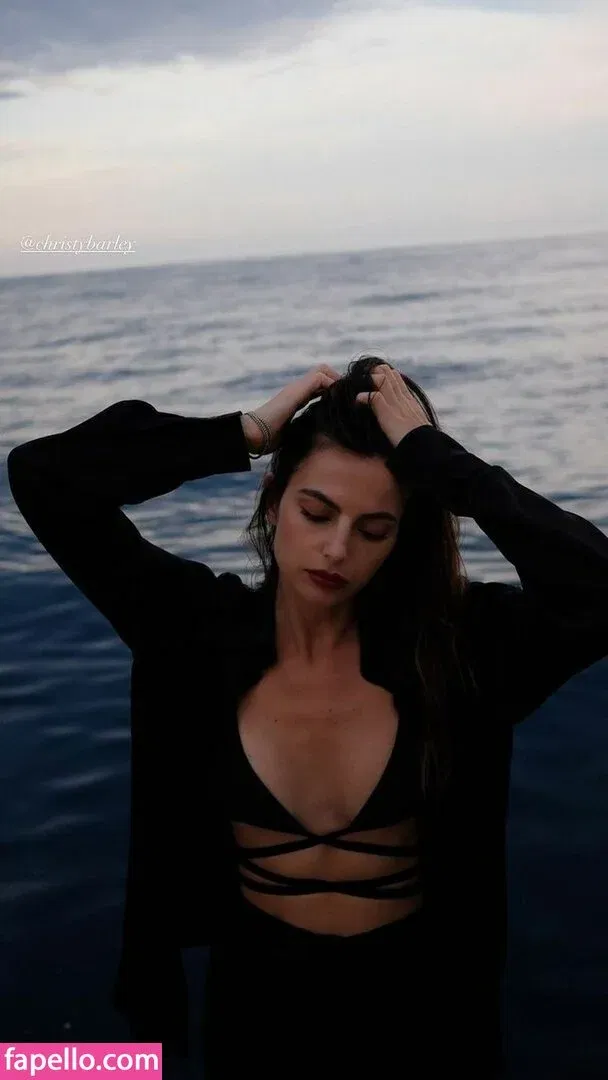 Kelly Piquet Onlyfans Photo Gallery 