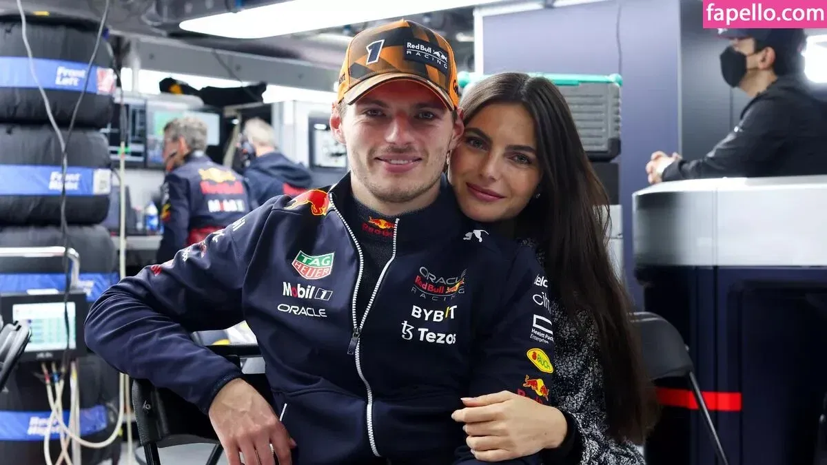 Kelly Piquet Onlyfans Photo Gallery 