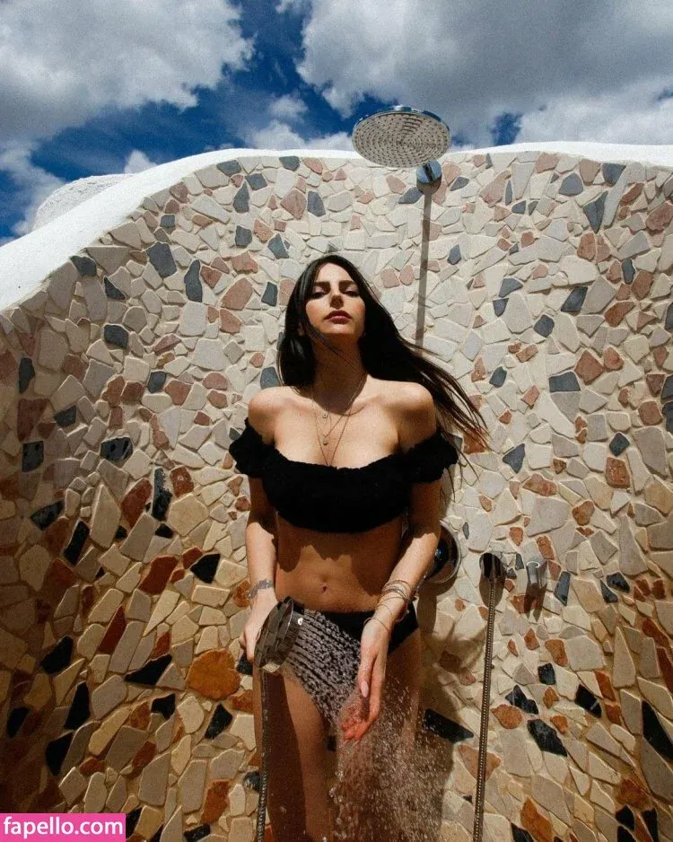 Kelly Piquet Onlyfans Photo Gallery 