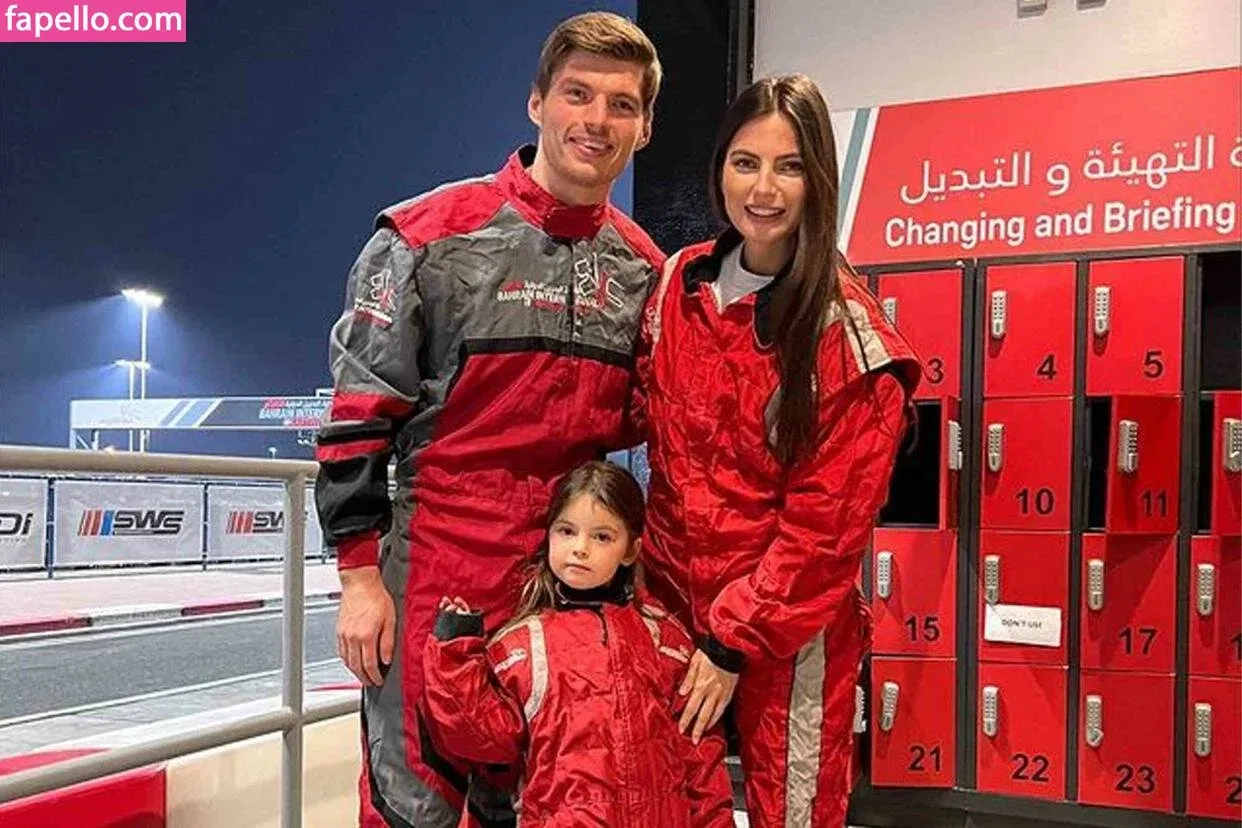 Kelly Piquet Onlyfans Photo Gallery 