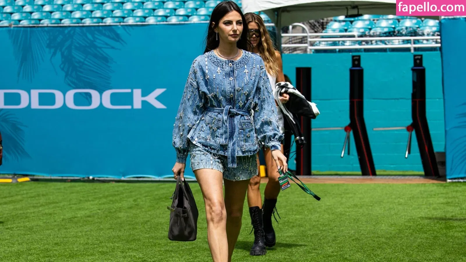 Kelly Piquet Onlyfans Photo Gallery 