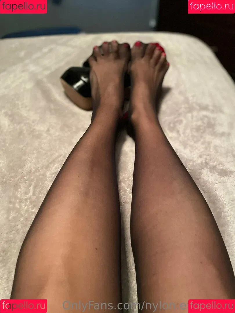 nylon.executive Onlyfans Photo Gallery 