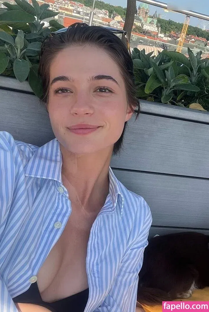 Lisa-Marie Koroll Onlyfans Photo Gallery 