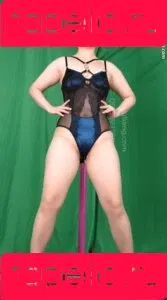 yingxiu.xyz Onlyfans Photo Gallery 