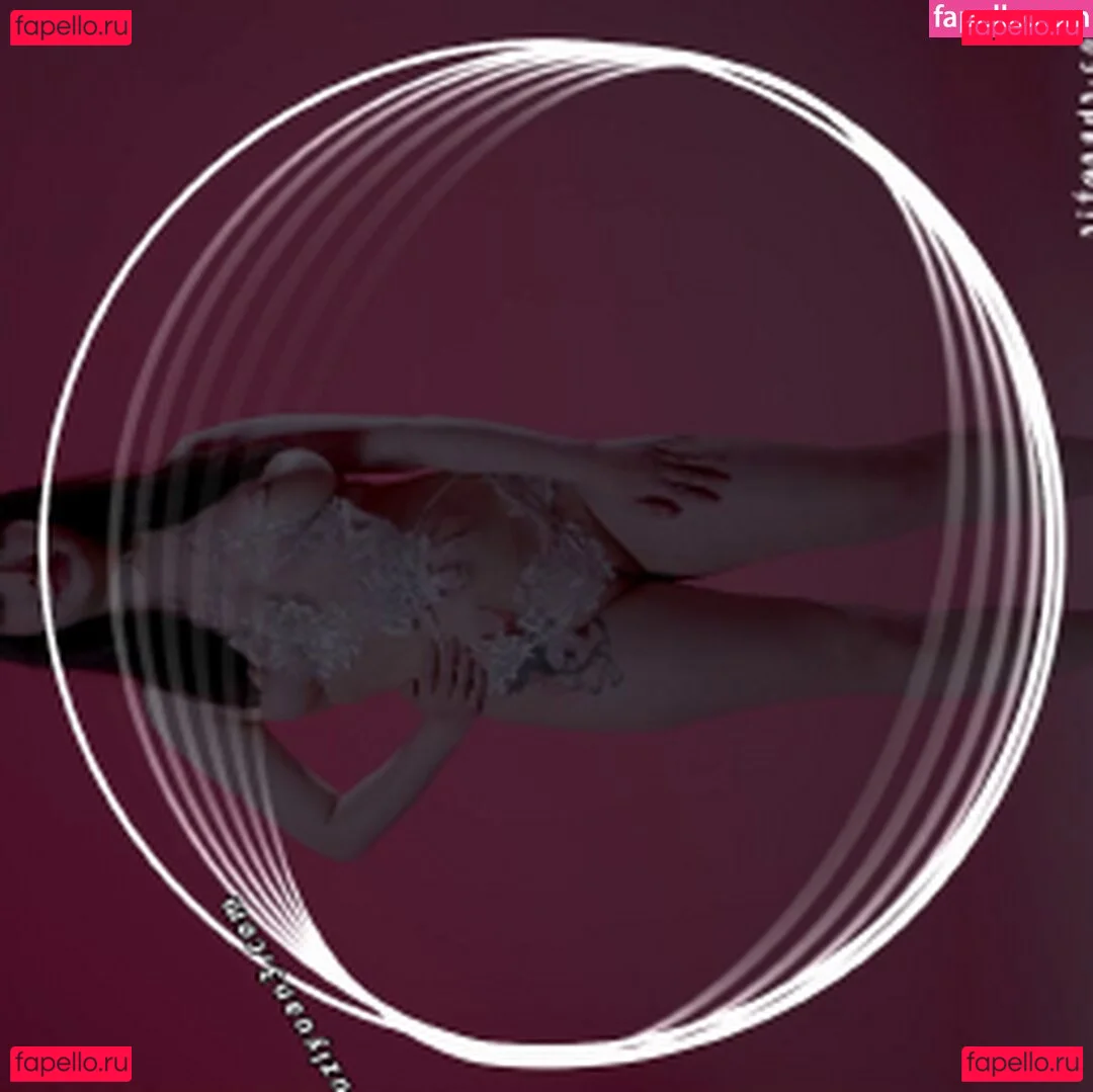 yingxiu.xyz Onlyfans Photo Gallery 