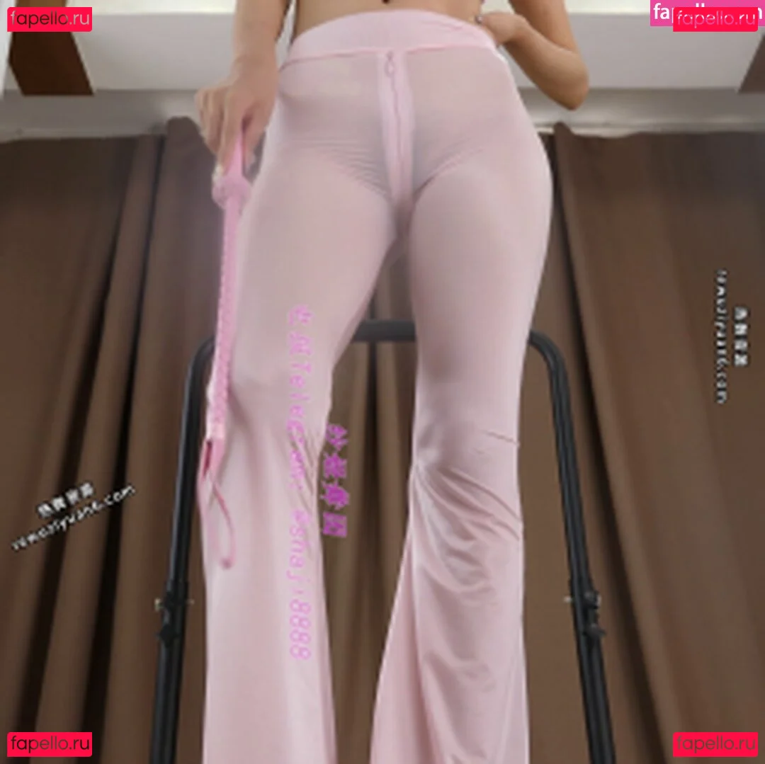 yingxiu.xyz Onlyfans Photo Gallery 