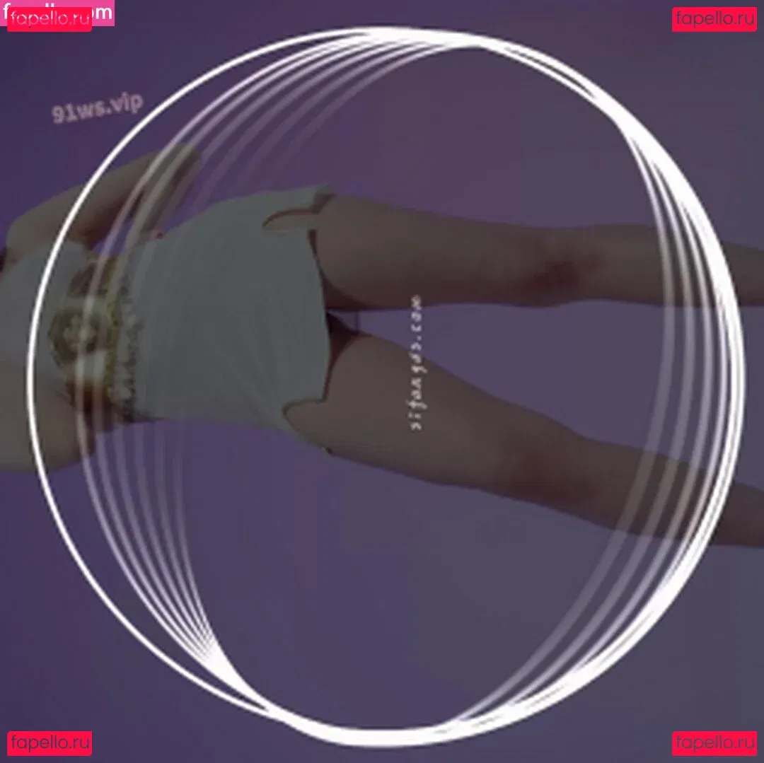 yingxiu.xyz Onlyfans Photo Gallery 