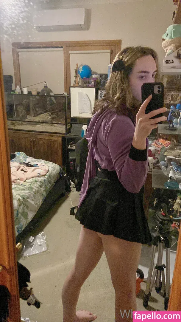 WhiteWren Onlyfans Photo Gallery 