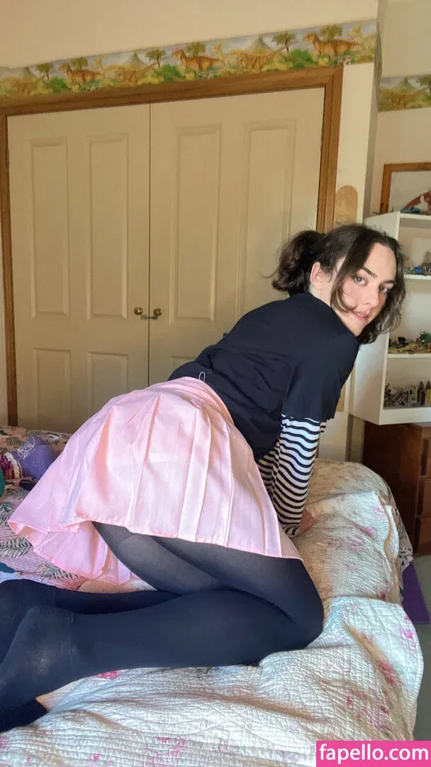 WhiteWren Onlyfans Photo Gallery 