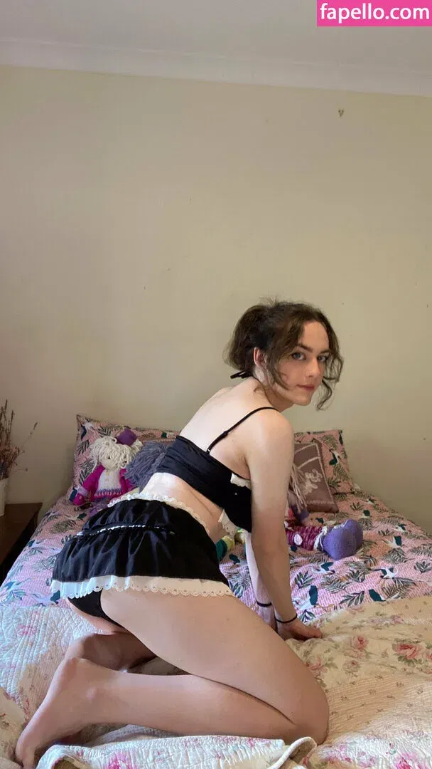 WhiteWren Onlyfans Photo Gallery 