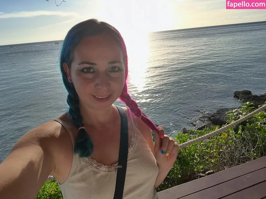 Litzia Moon Onlyfans Photo Gallery 