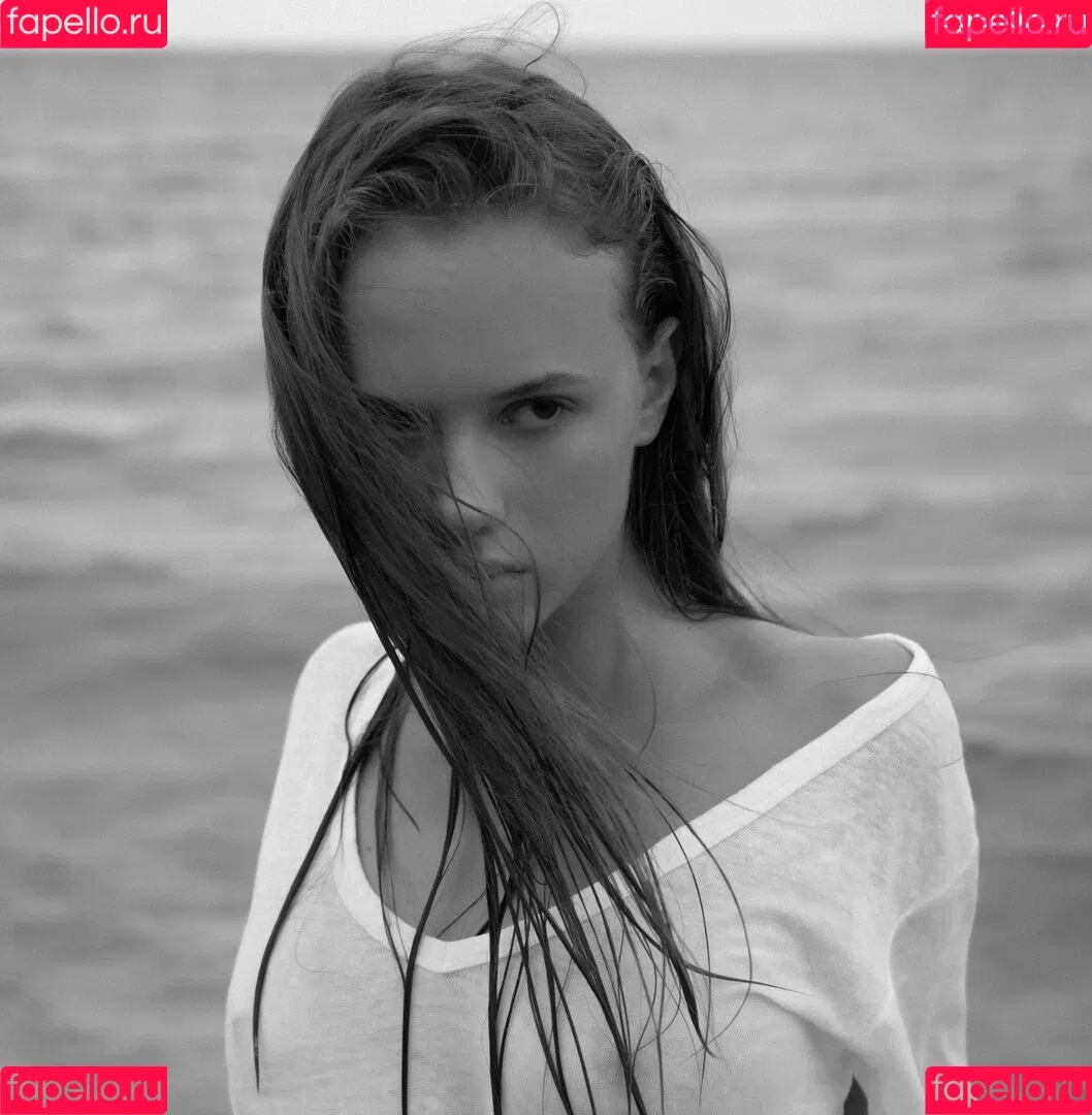 Kristina Shmidt Onlyfans Photo Gallery 