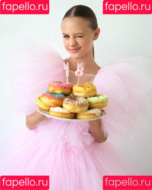 Kristina Shmidt Onlyfans Photo Gallery 